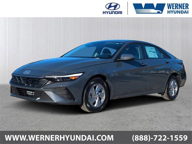 2026 Hyundai Elantra SE's photo