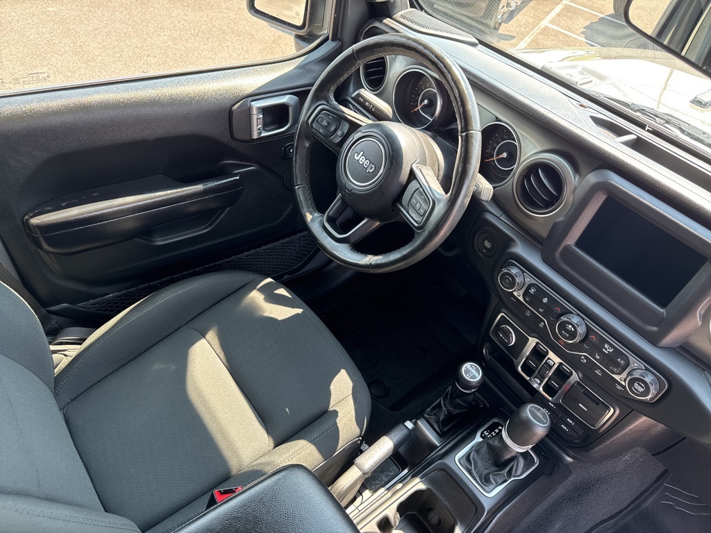 2021 Jeep Gladiator Willys photo 24