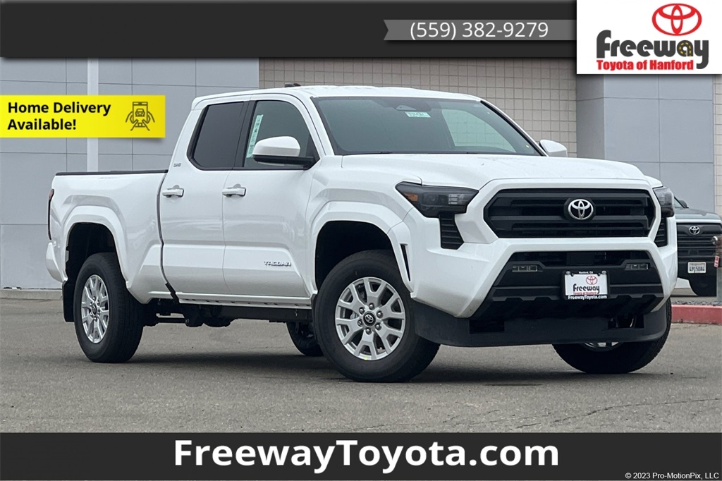2026 Toyota Tacoma SR5's photo
