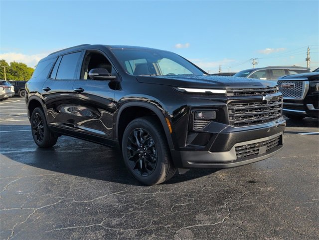 2026 Chevrolet Traverse LT's photo