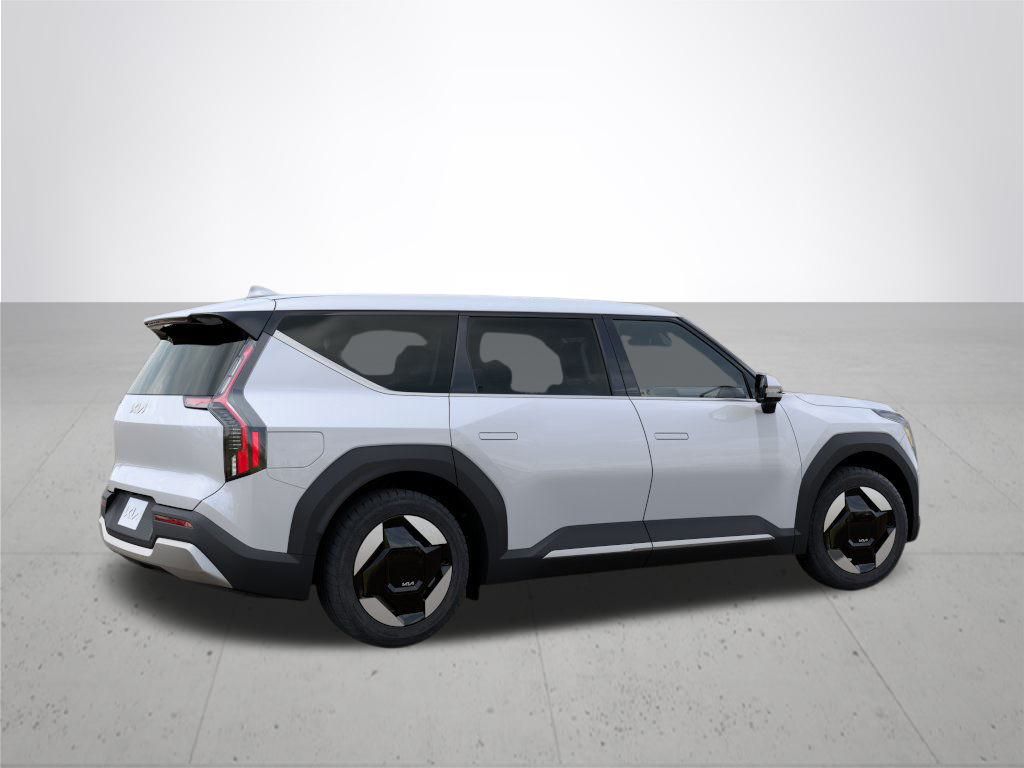 2026 Kia EV9 Light Long Range photo 6