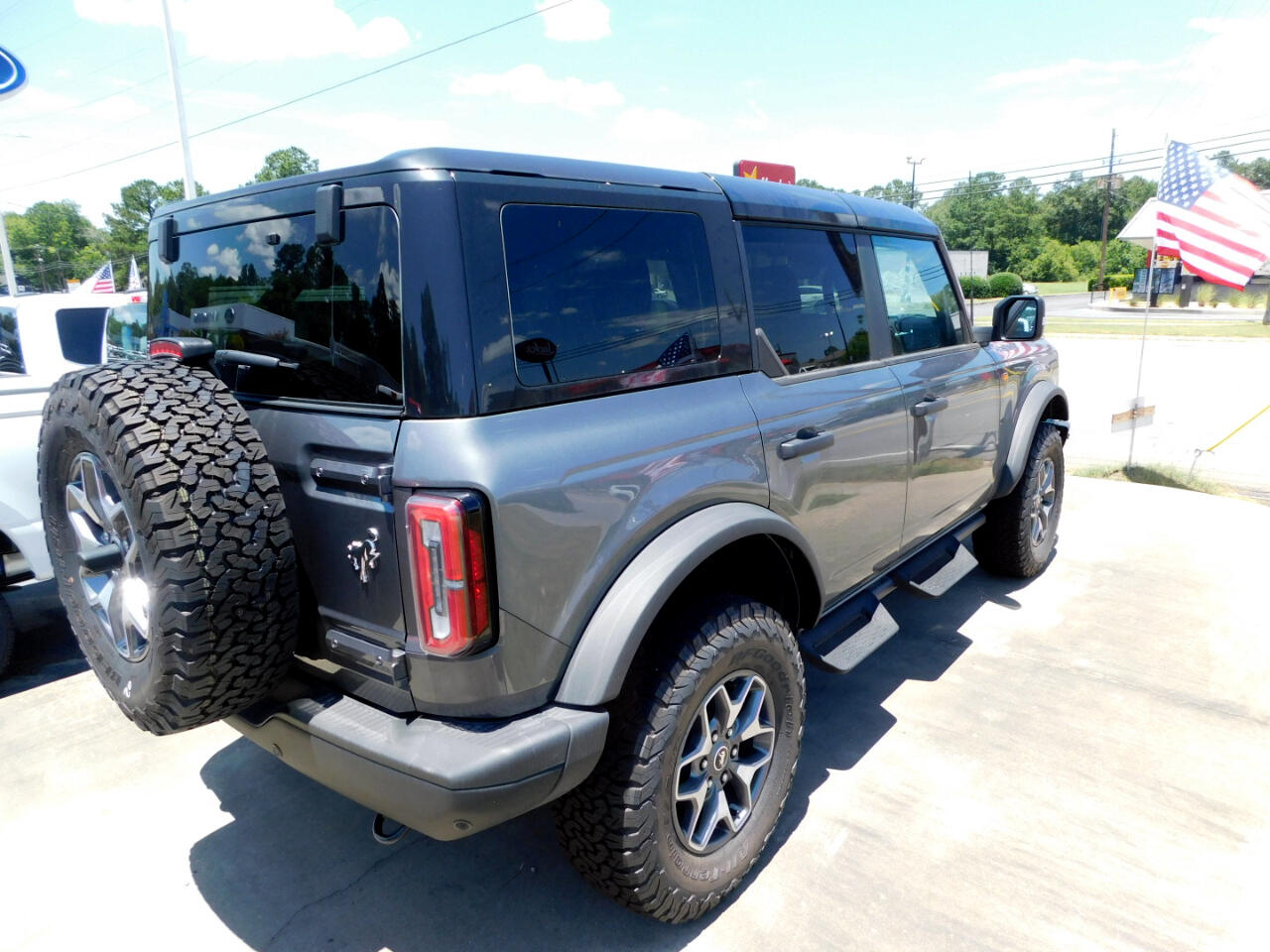 New 2024 Carbonized Gray Metallic Ford Badlands® image 6