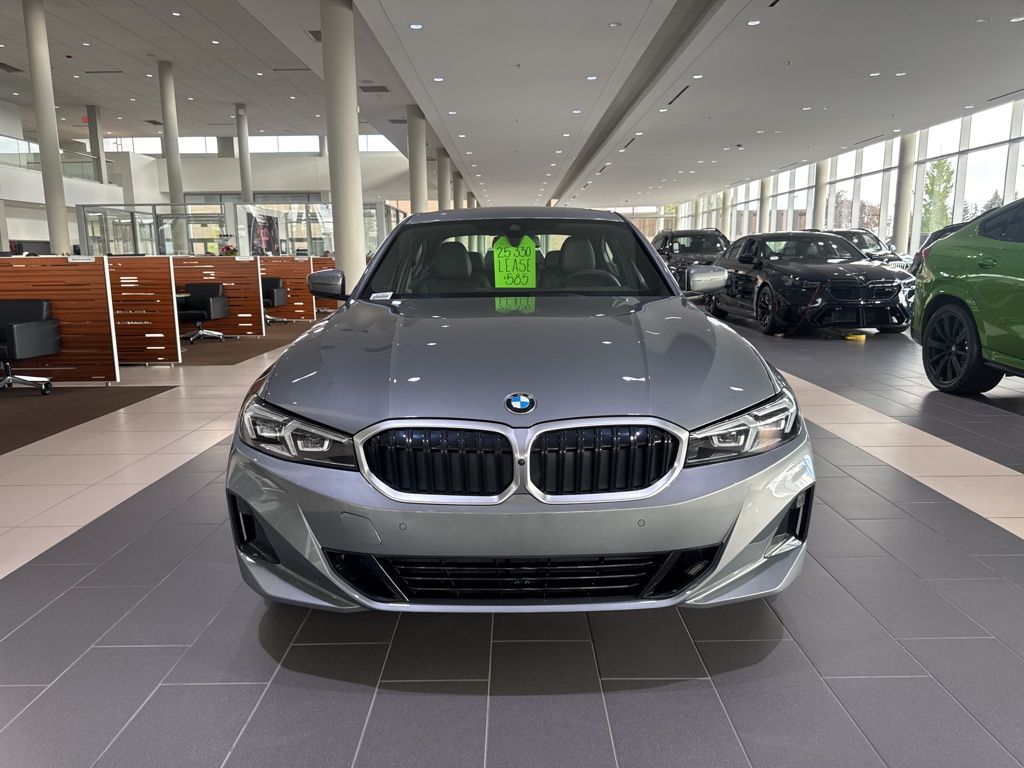 2025 Bmw 330i xDrive photo 2
