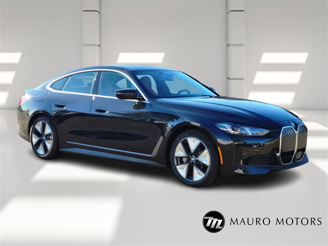 2026 BMW i4 40's photo