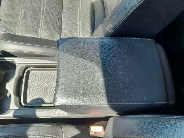 2018 Honda CR-V Touring photo 27