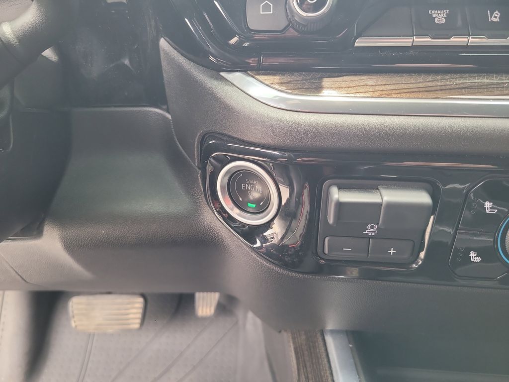 2024 Chevrolet Silverado 3500HD LT photo 19