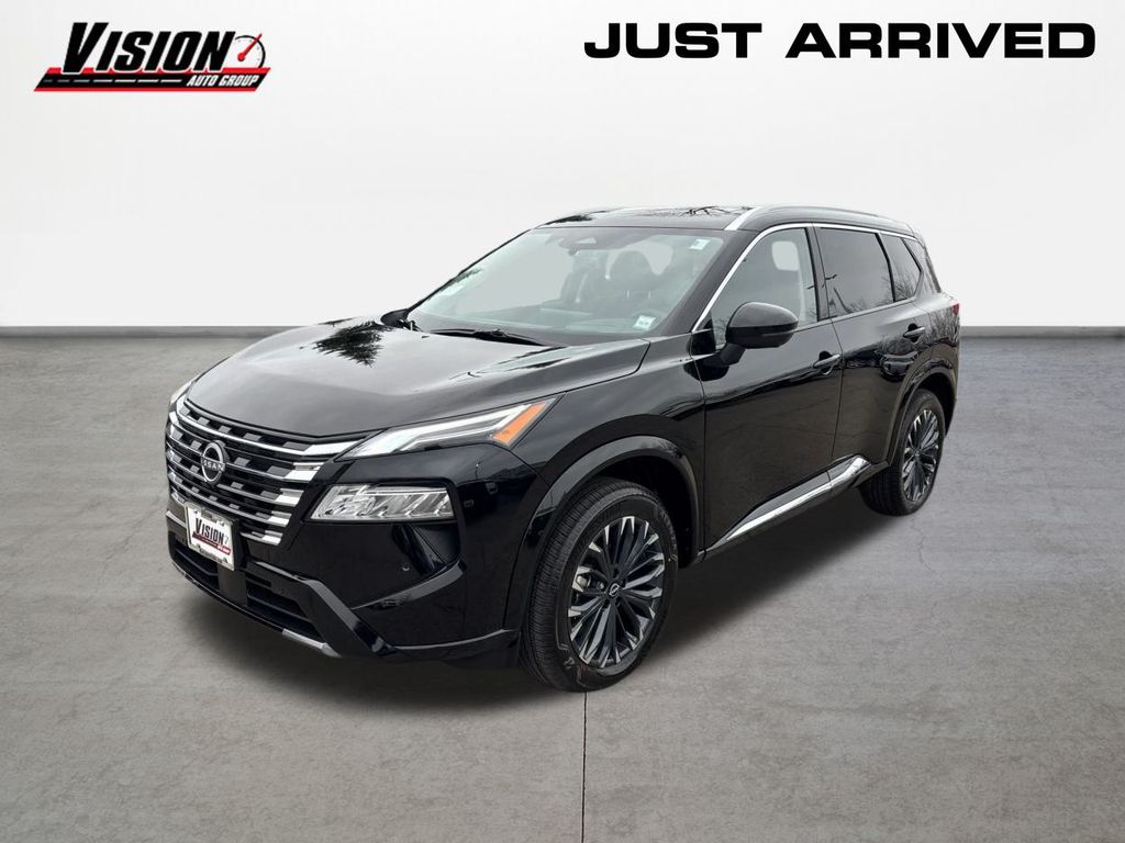 2026 Nissan Rogue Platinum's photo