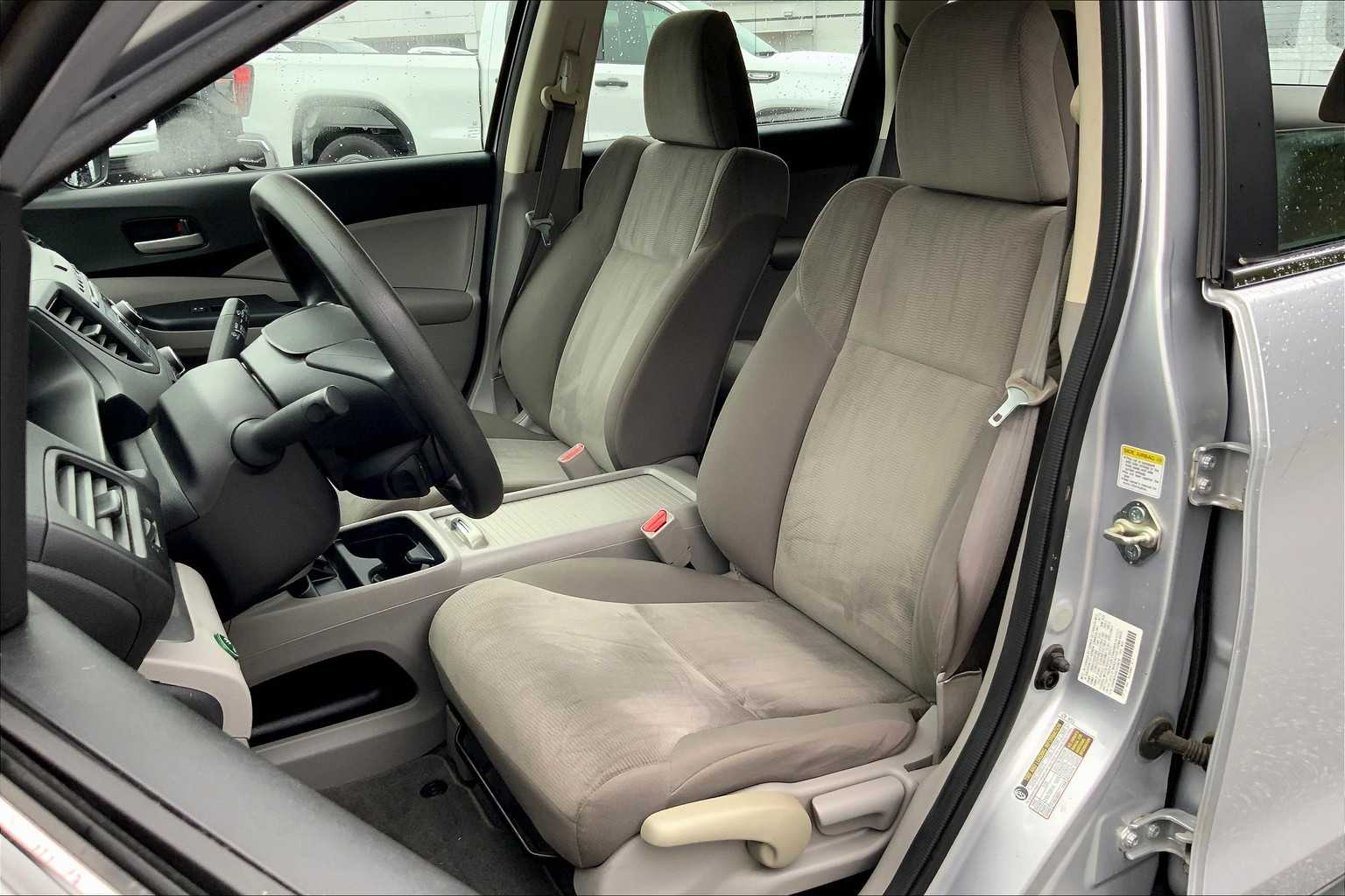 2014 Honda CR-V LX photo 7