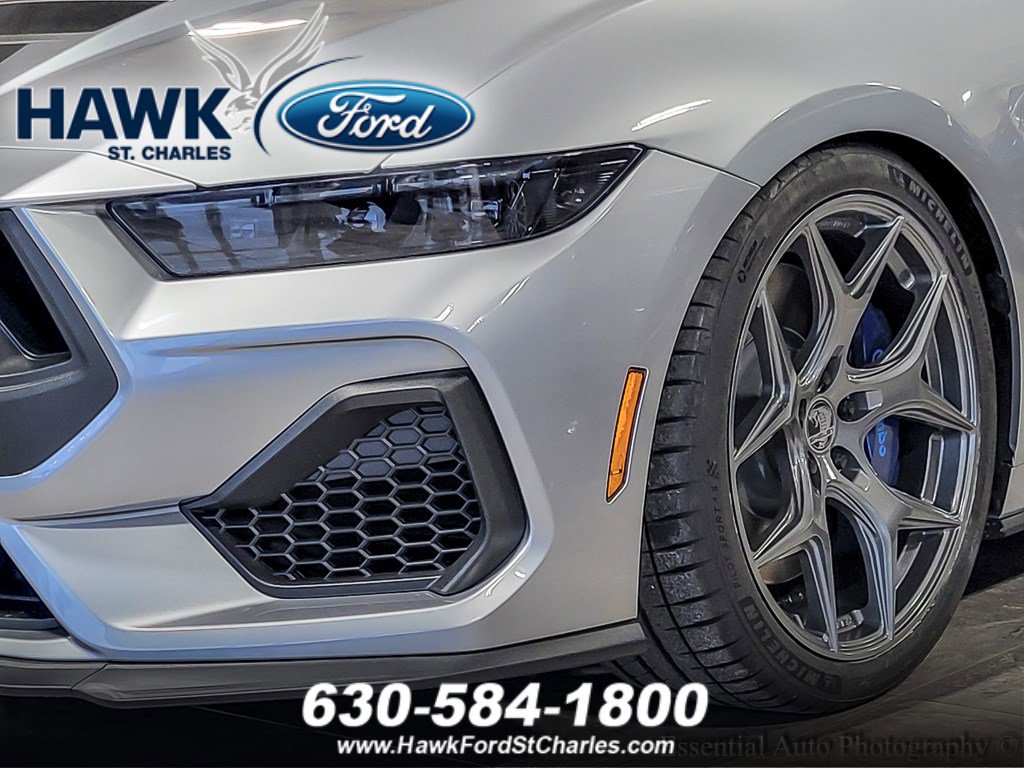 2025 Ford Mustang GT Premium photo 3