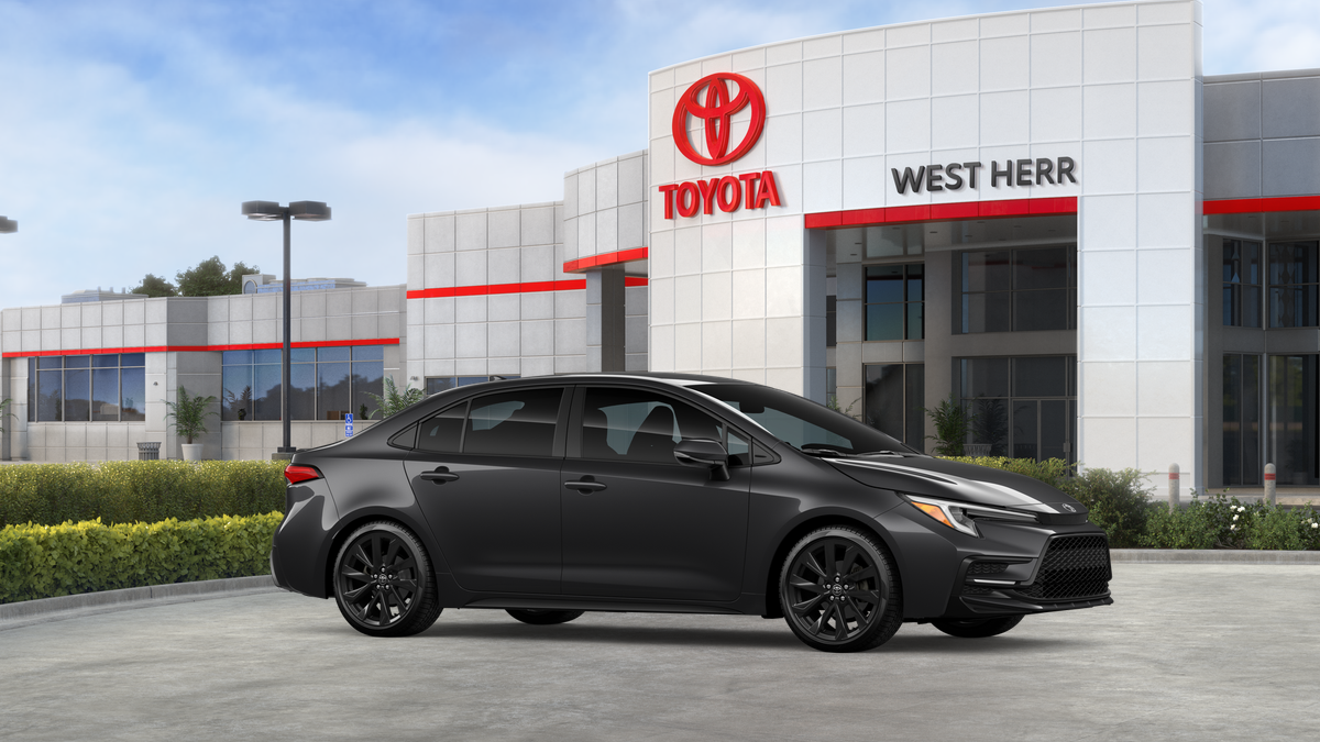 2026 Toyota Corolla SE photo 9