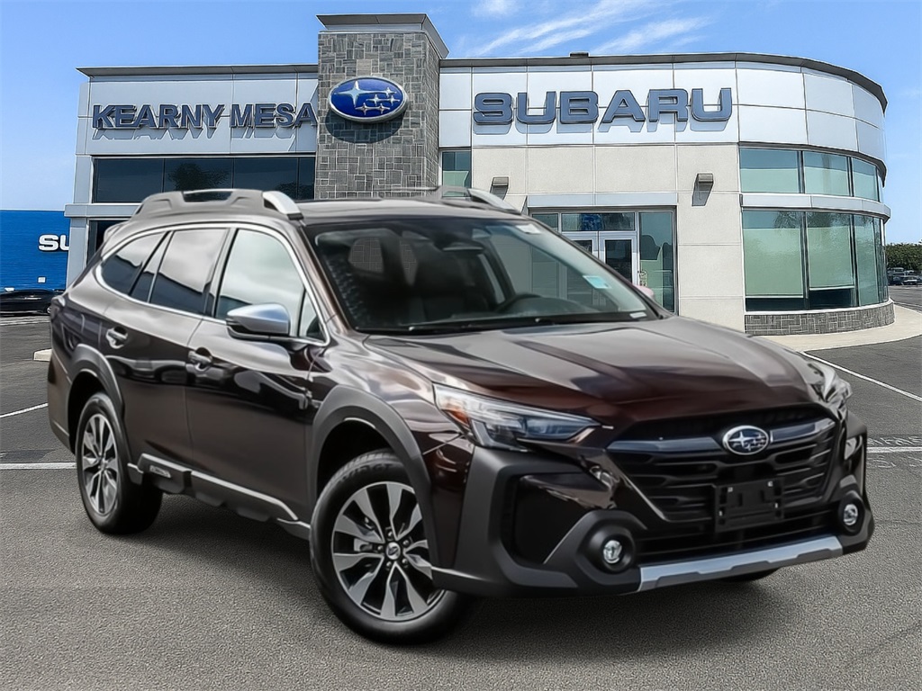 2025 Subaru Outback Touring's photo