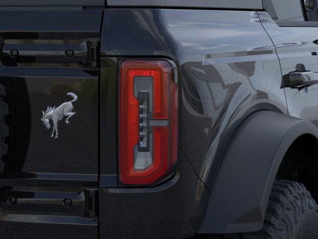 2025 Ford Bronco Outer Banks photo 21