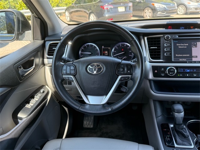 2018 Toyota Highlander XLE photo 24