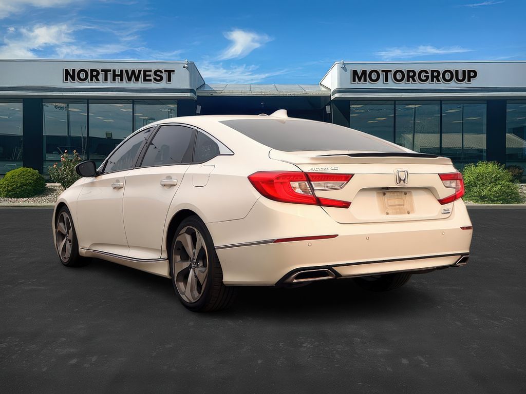 2020 Honda Accord Touring photo 5