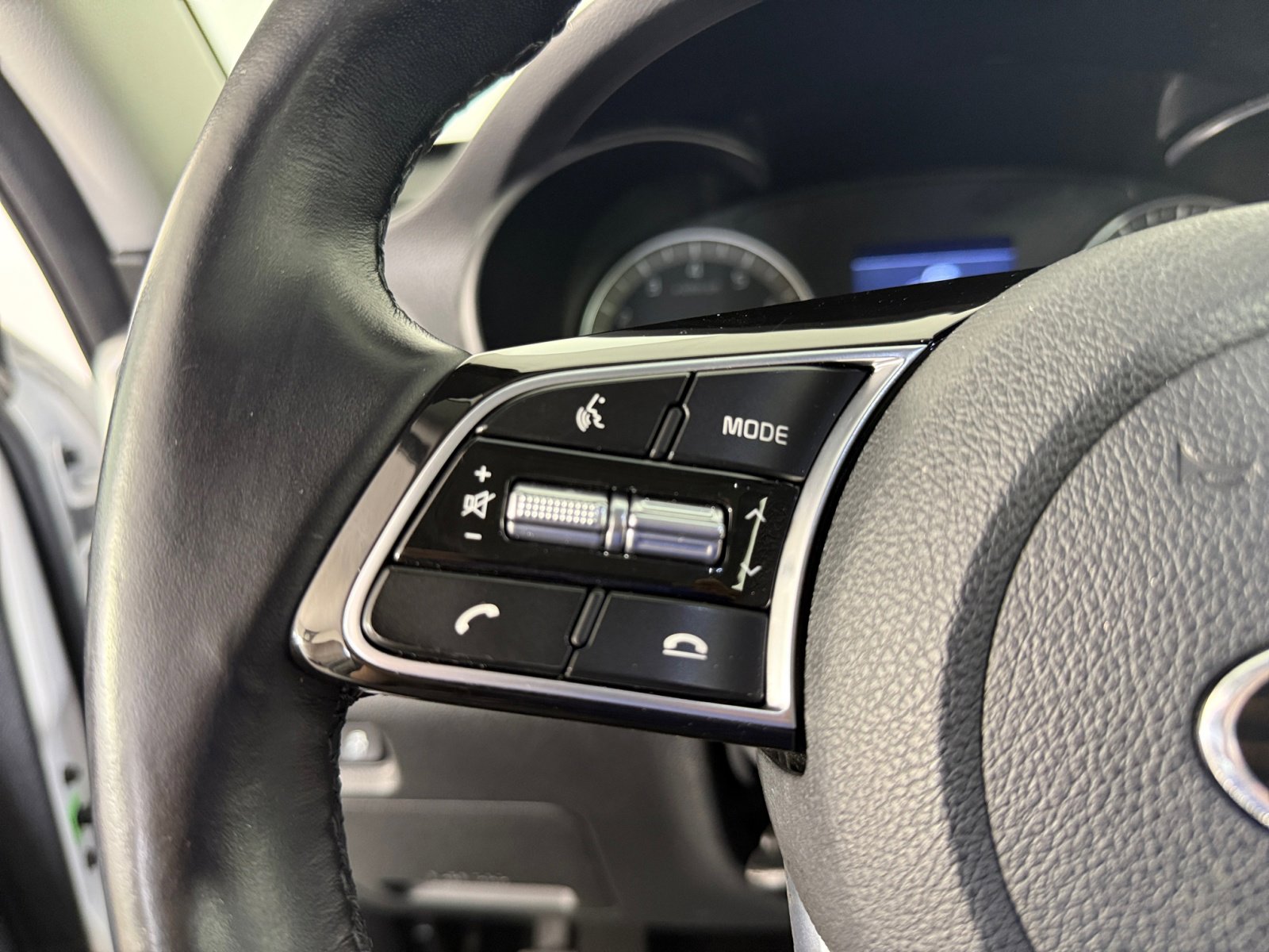 2020 Kia Optima SE photo 23