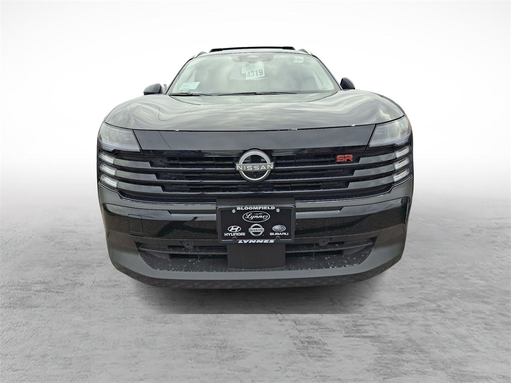 2026 Nissan Kicks SR photo 2