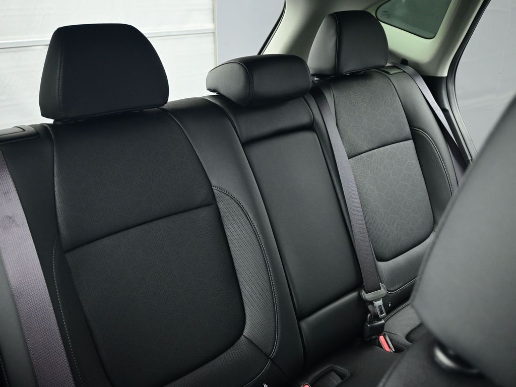 2024 Kia Seltos EX photo 21