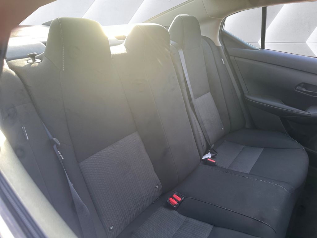 2025 Nissan Sentra SV photo 15
