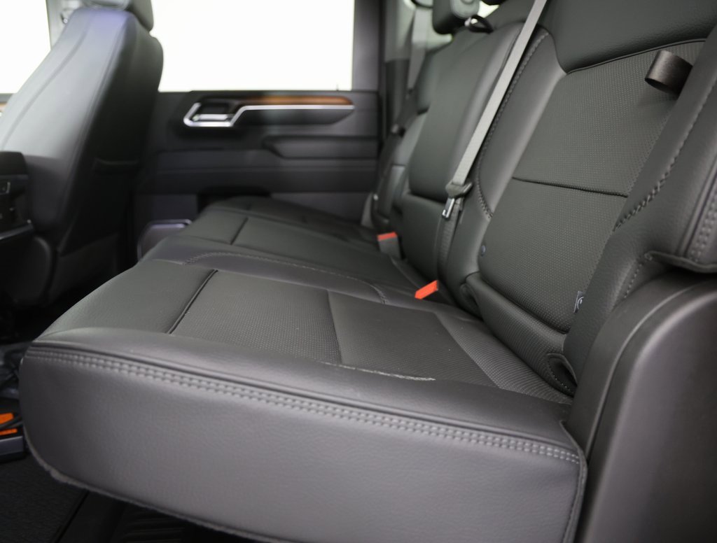 2025 Gmc Sierra HD photo 2