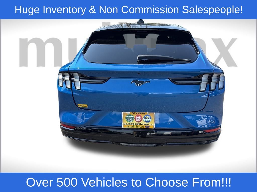 2025 Ford Mustang Mach-E Premium photo 4