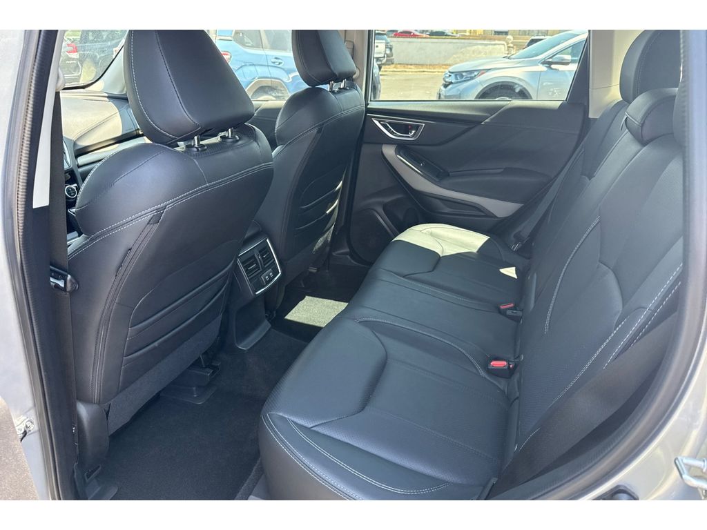 2022 Subaru Forester Limited photo 13