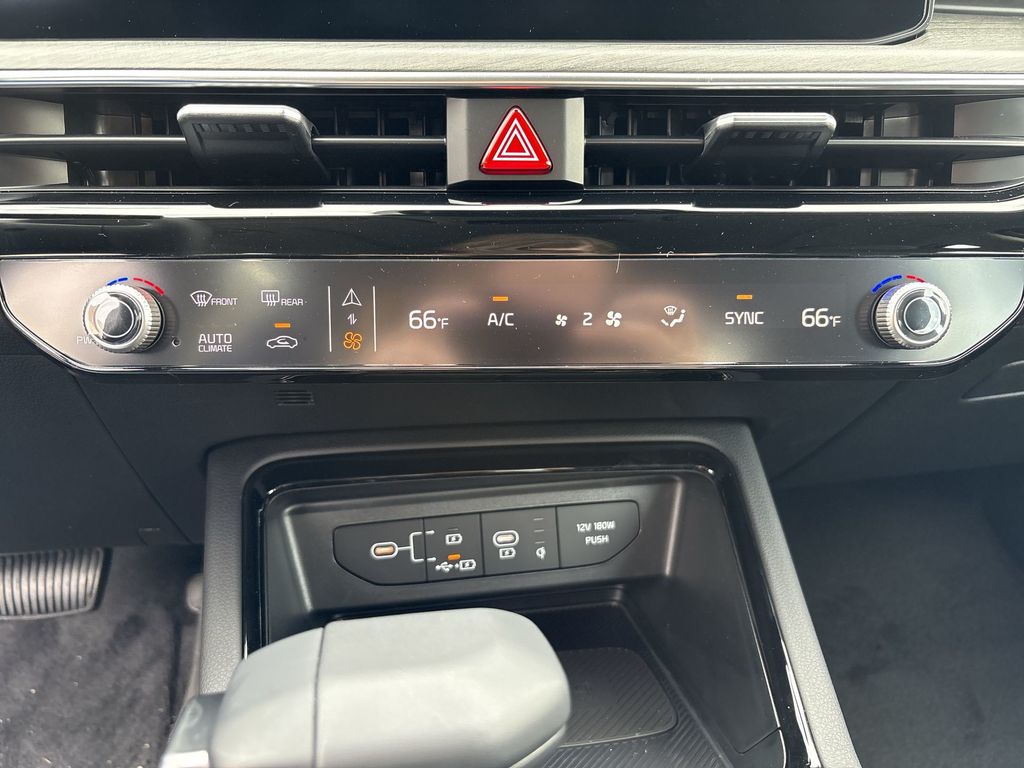 2025 Kia K5 EX photo 22