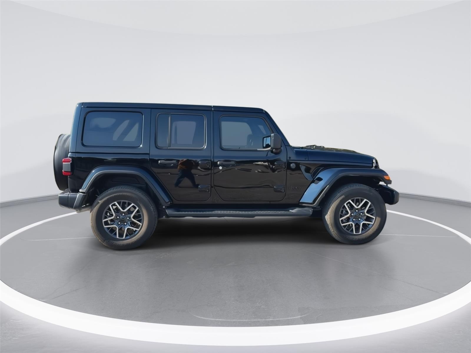 2025 Jeep Wrangler Sahara photo 9