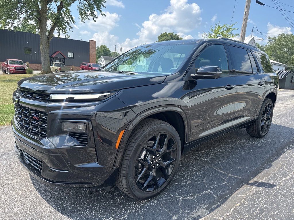 2026 Chevrolet Traverse RS photo 2