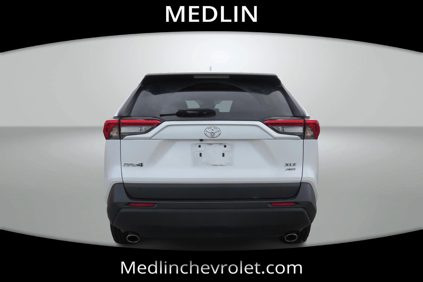 2023 Toyota RAV4 XLE Premium photo 6
