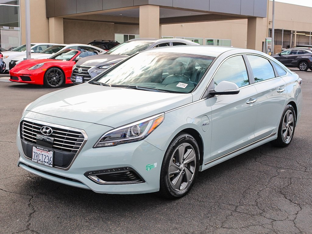 2016 Hyundai Sonata Plug-In Hybrid Limited photo 3