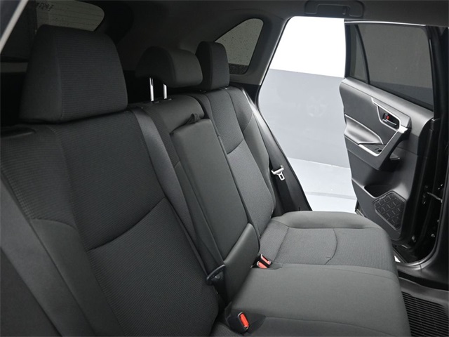 2024 Toyota RAV4 Hybrid LE photo 21