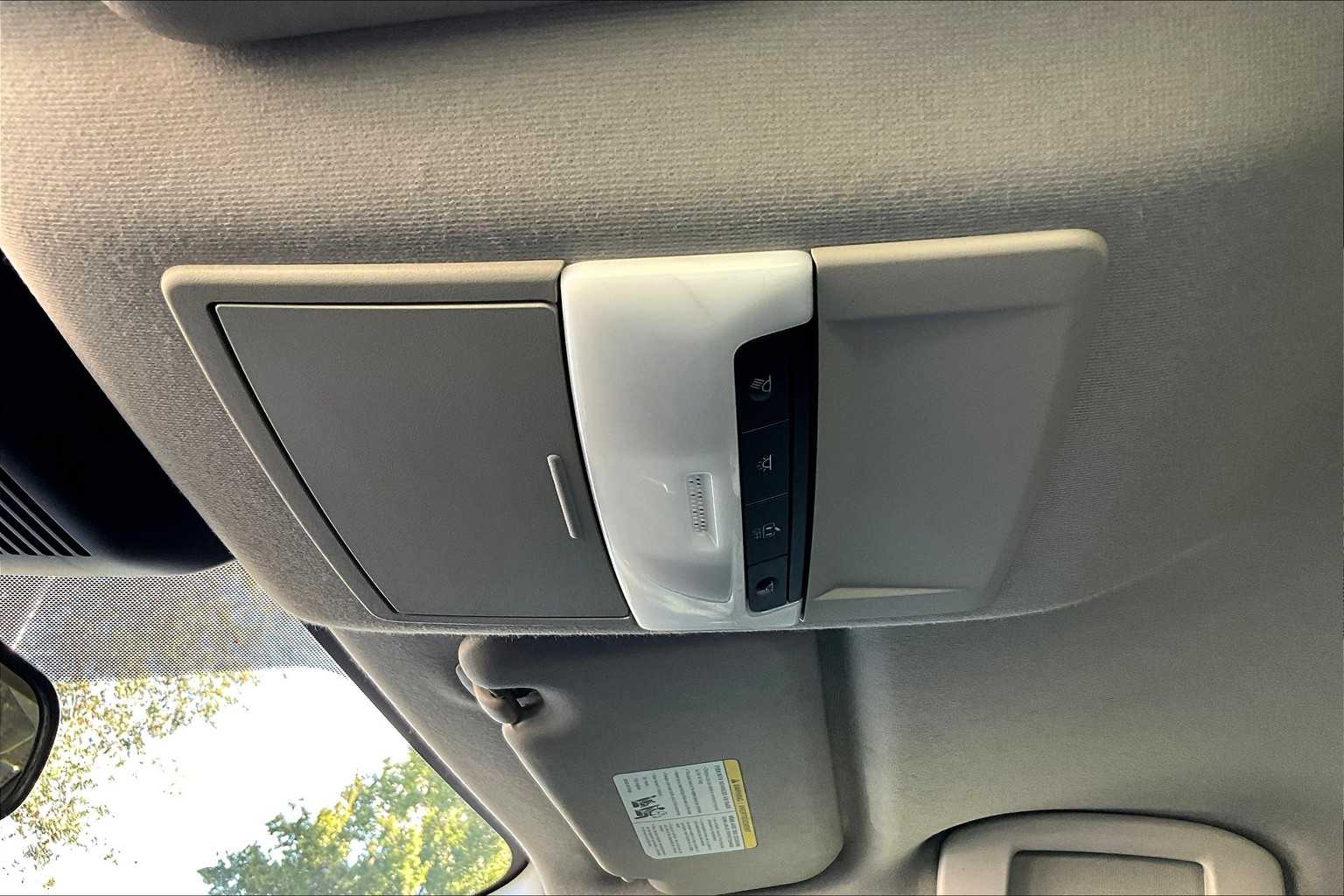 2022 Nissan Sentra SV photo 31