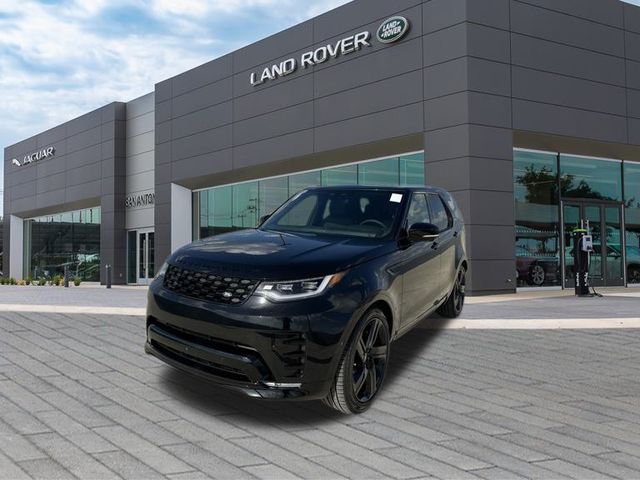 2025 Land Rover Discovery Dynamic SE's photo