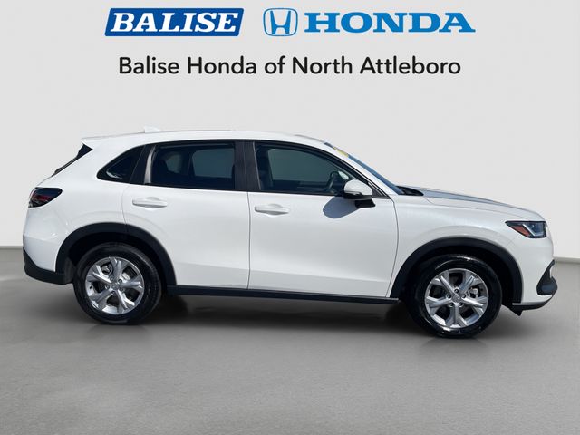 2025 Honda HR-V LX photo 4