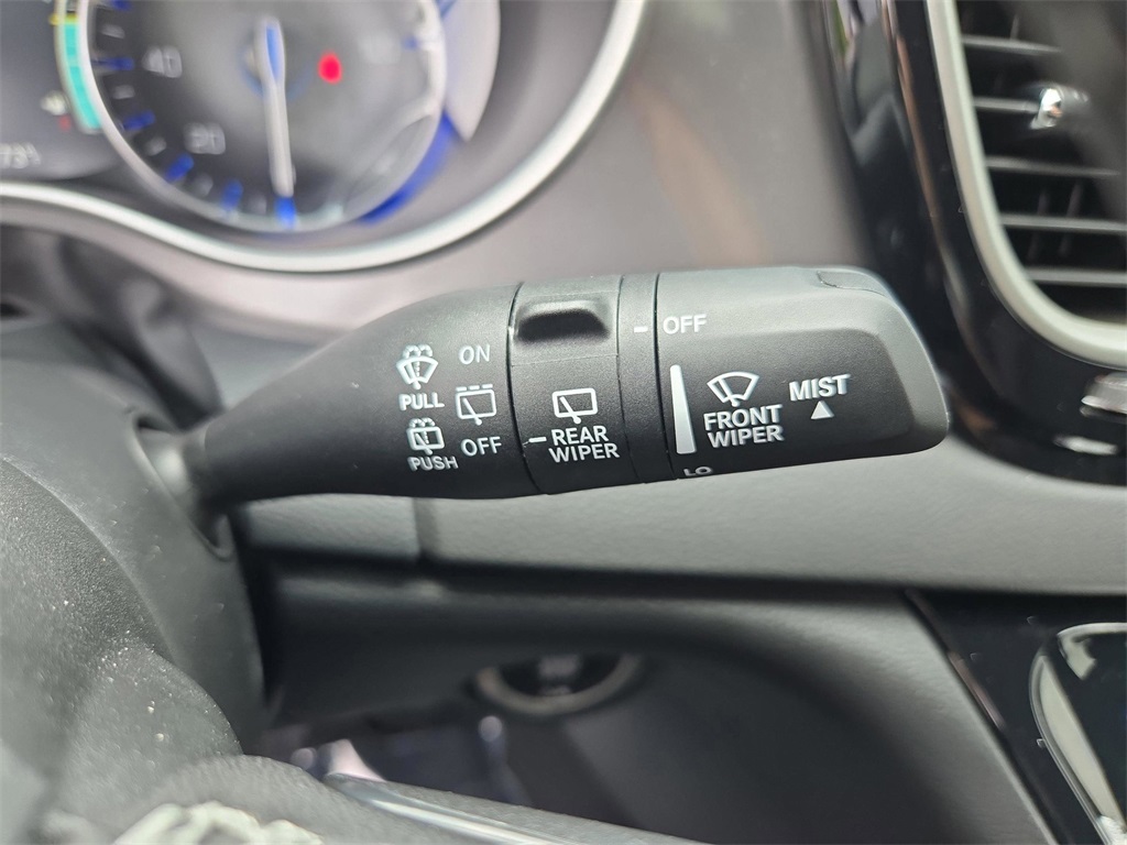 2026 Chrysler Voyager LX photo 26