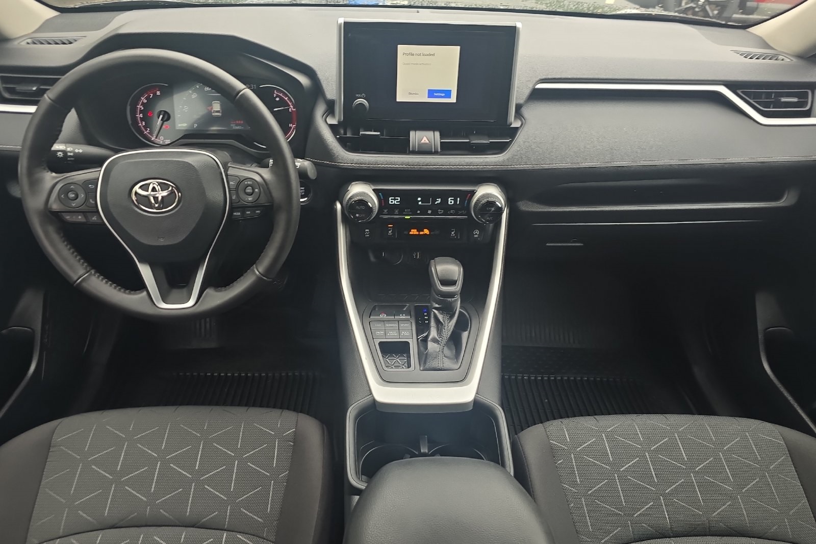 2023 Toyota RAV4 XLE photo 11