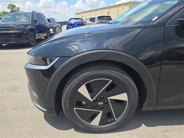 2025 Hyundai Ioniq 5 SE photo 10