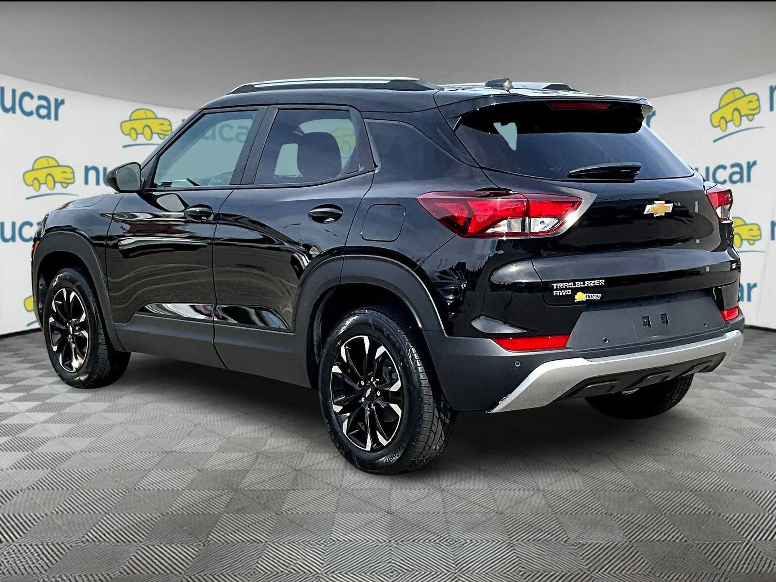2022 Chevrolet Trailblazer LT photo 3