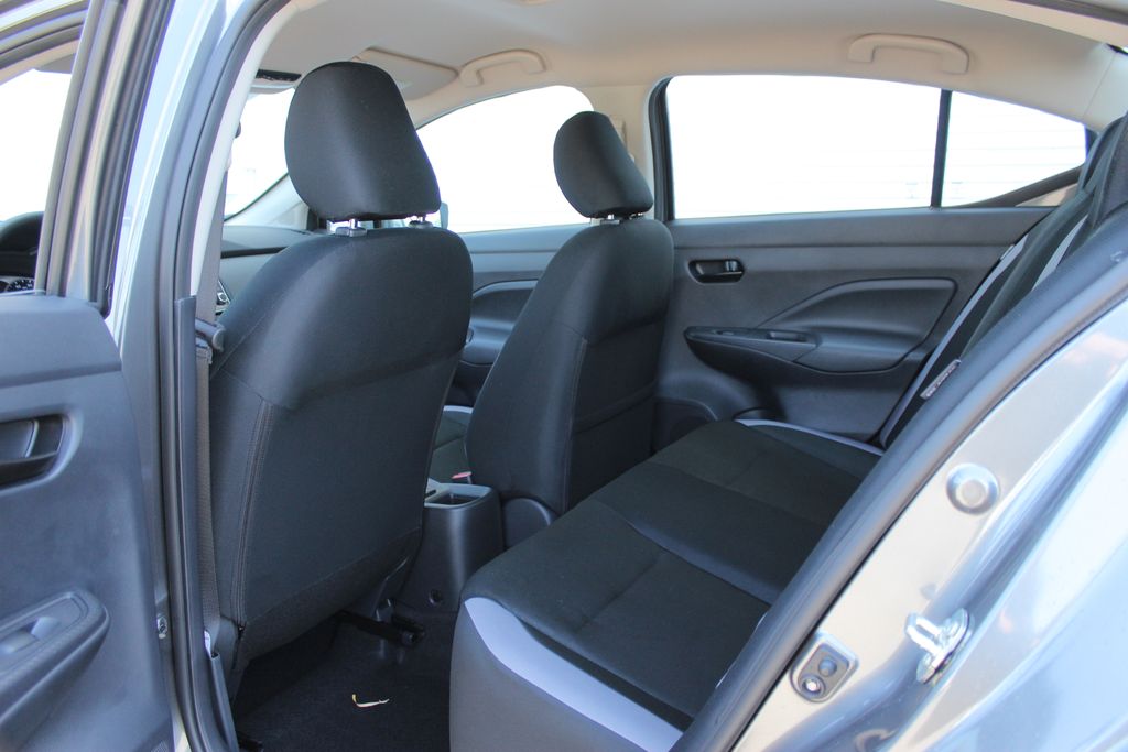 2025 Nissan Versa 1.6 S photo 15