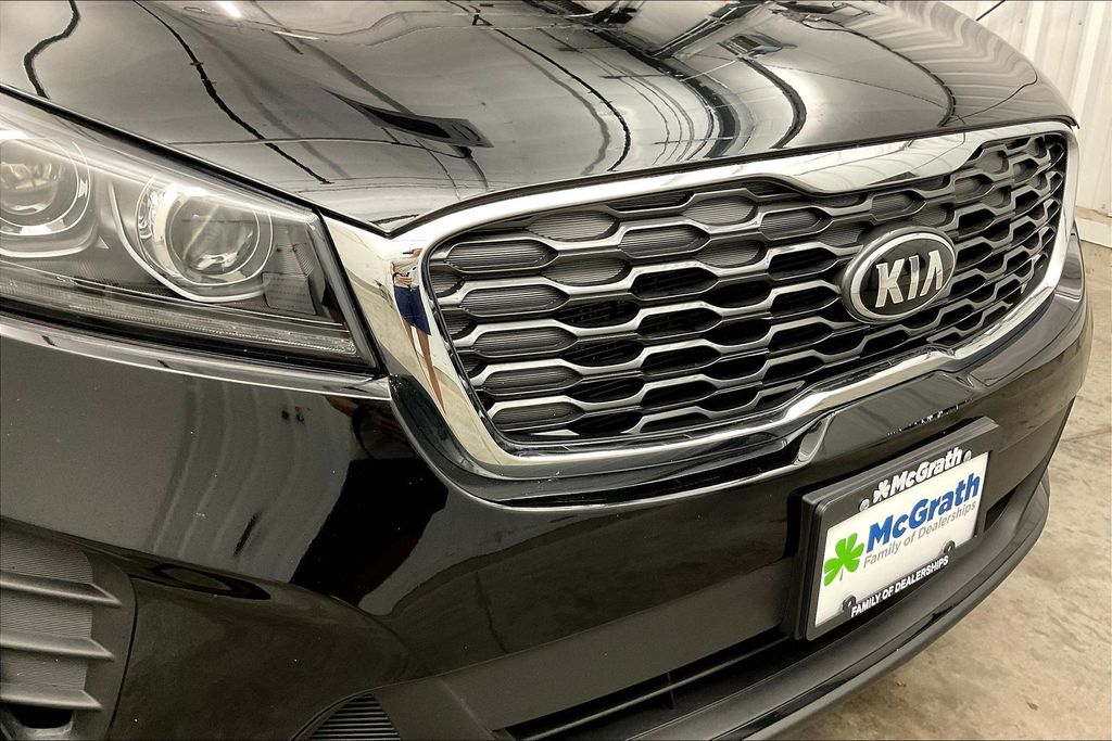 2020 Kia Sorento S photo 28