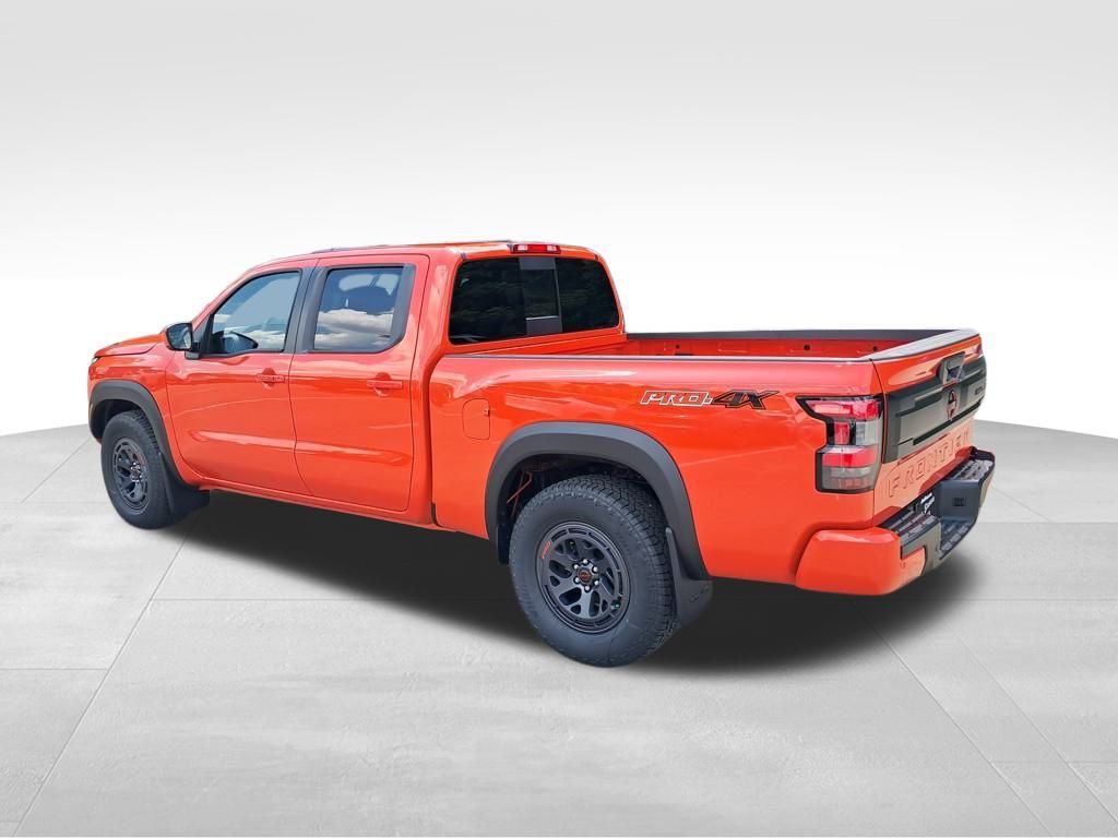 2025 Nissan Frontier PRO-4X photo 3