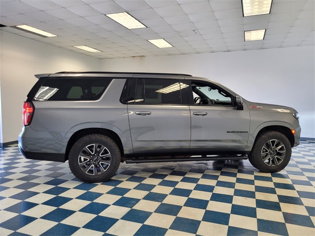 2022 Chevrolet Suburban Z71 photo 12