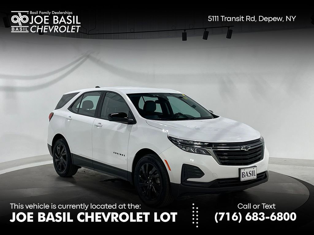 2023 Chevrolet Equinox LS's photo