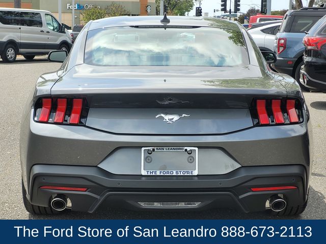 2025 Ford Mustang EcoBoost photo 7