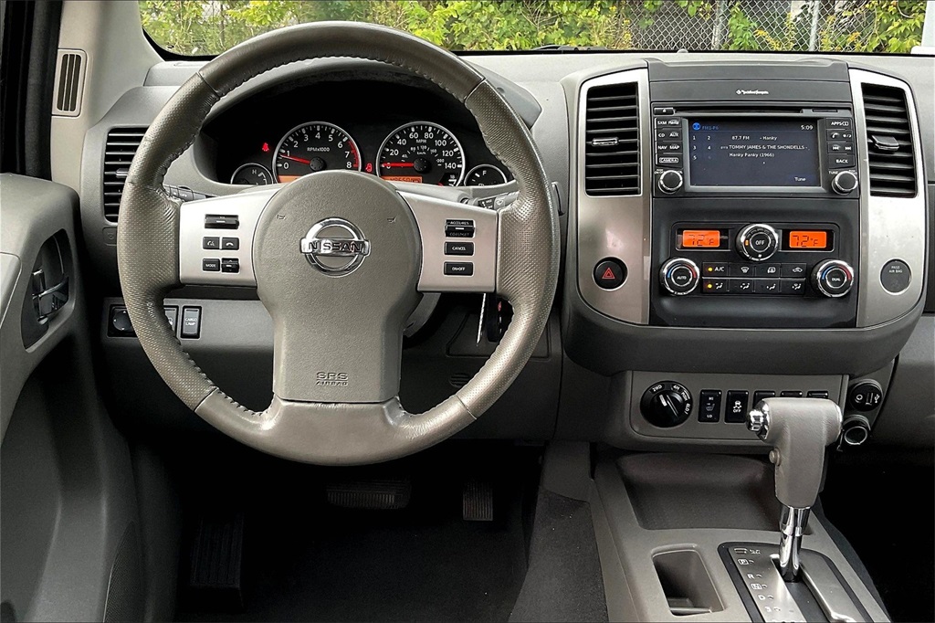 2019 Nissan Frontier SL photo 4