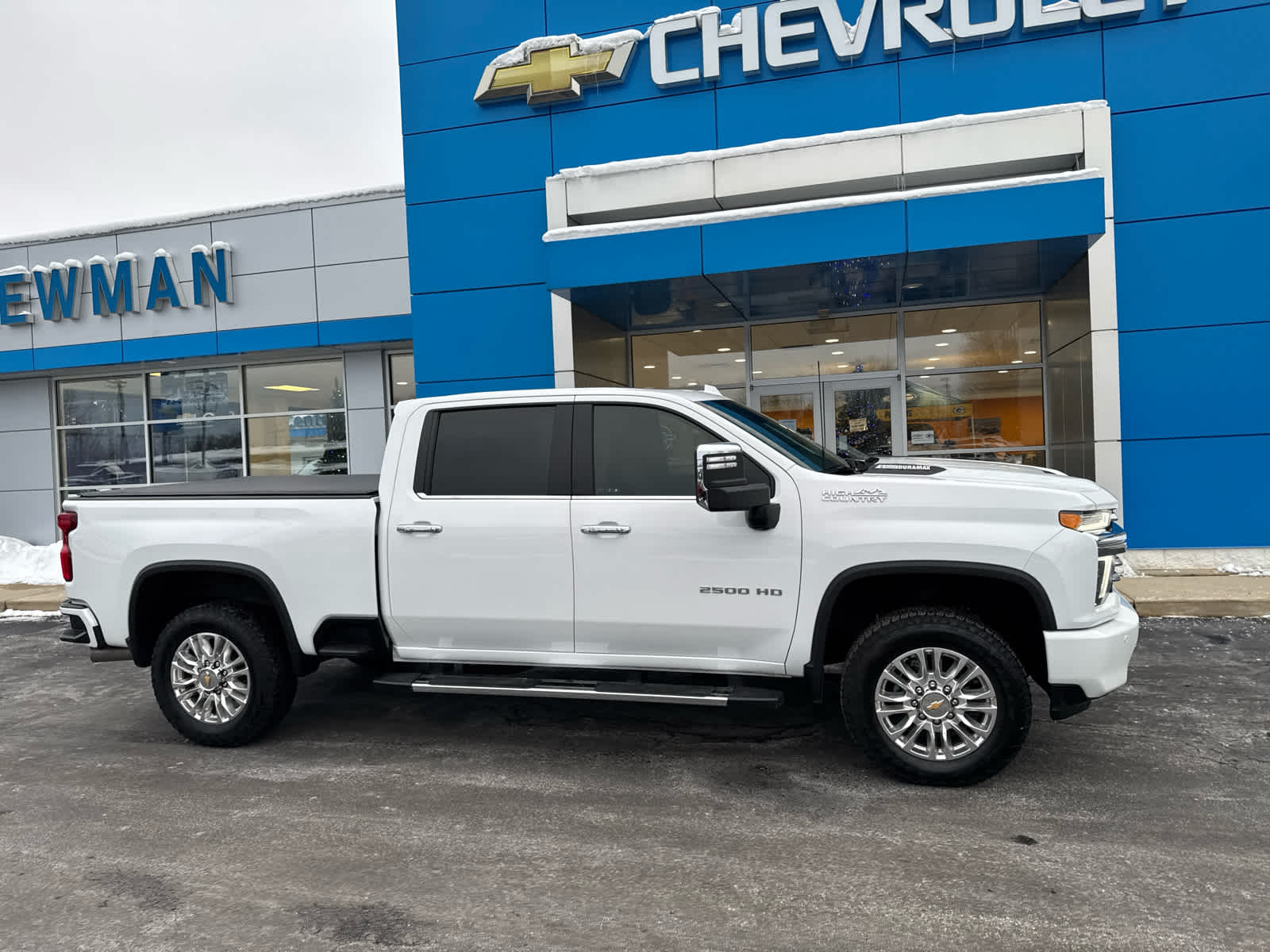 2022 Chevrolet Silverado 2500HD High Country photo 2