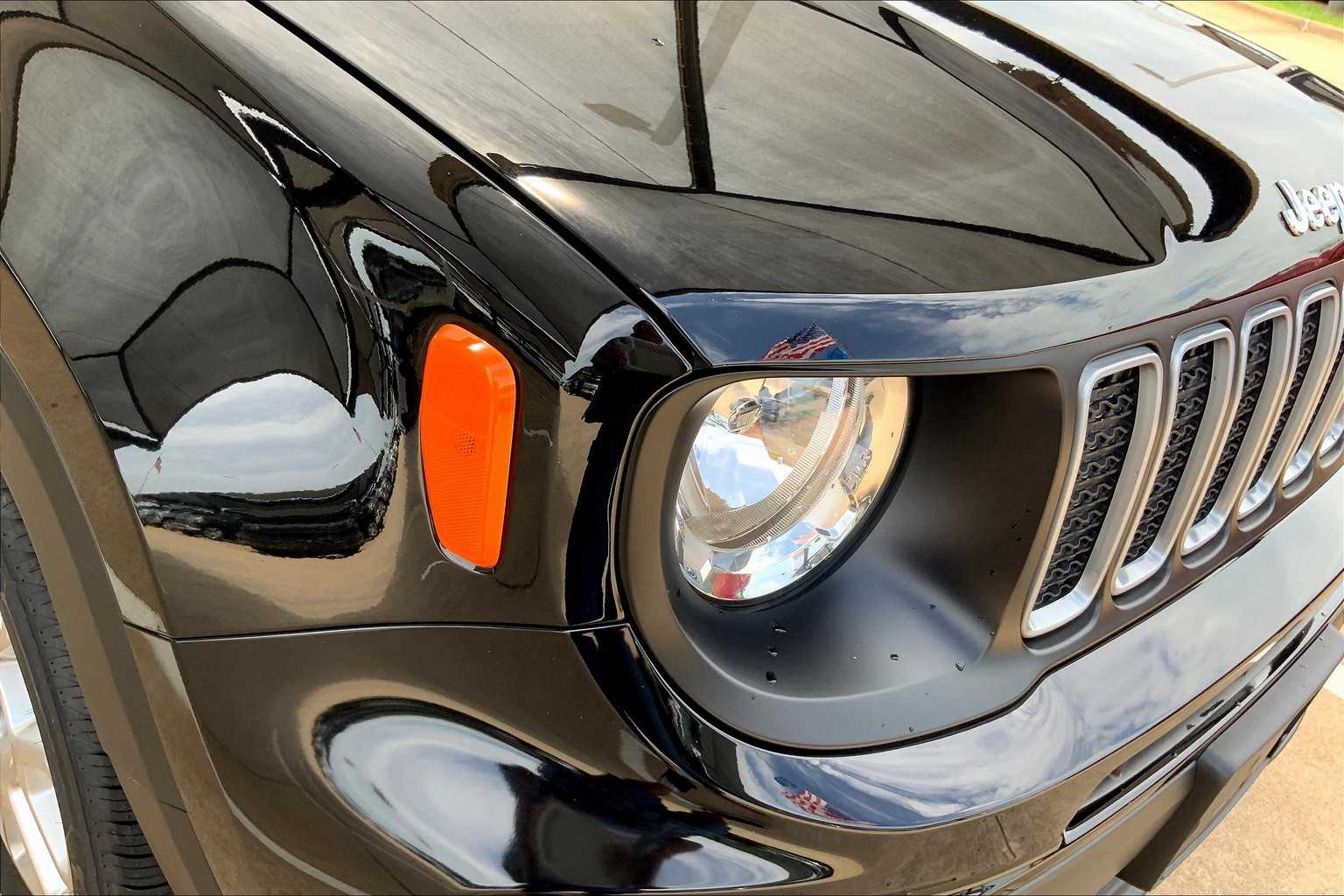 2022 Jeep Renegade Latitude photo 25