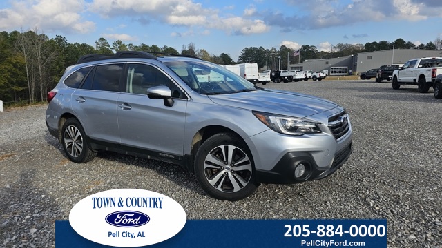 2018 Subaru Outback Limited's photo