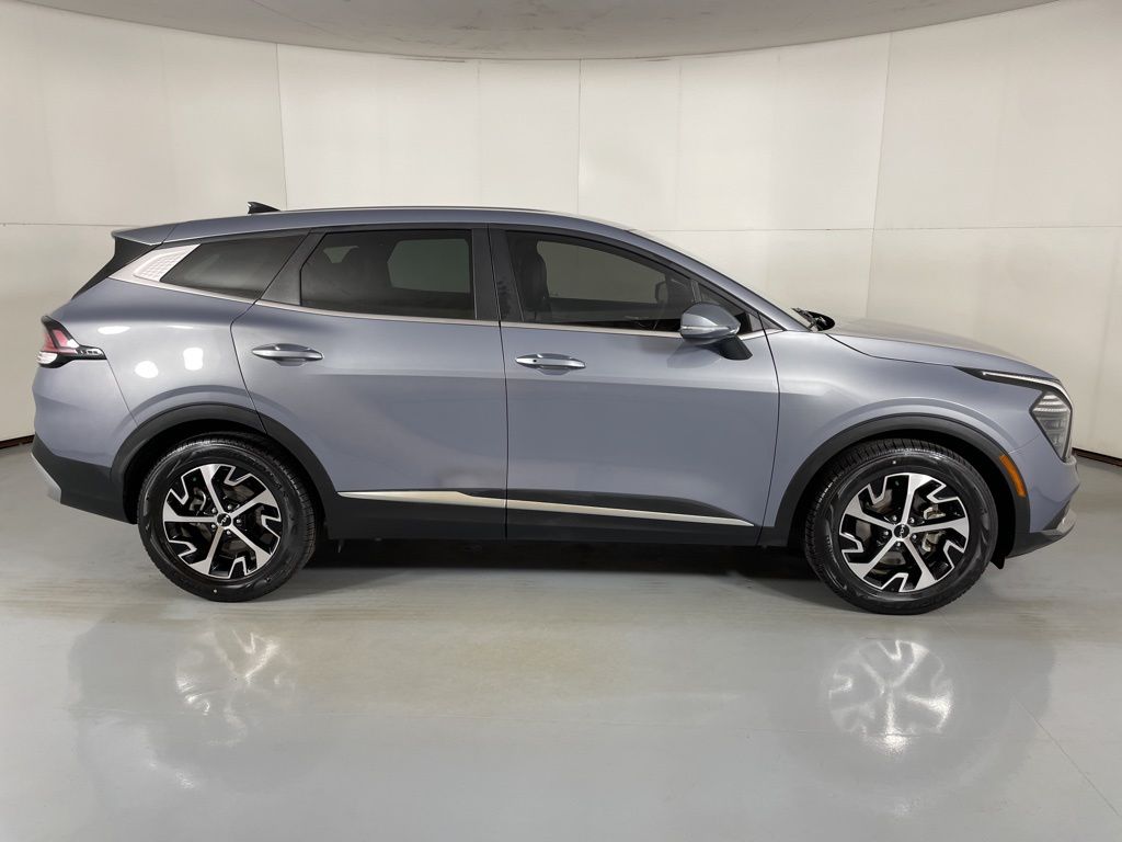 2024 Kia Sportage EX photo 10
