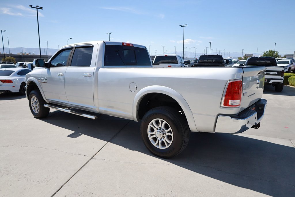 2014 Ram 3500 Laramie photo 4